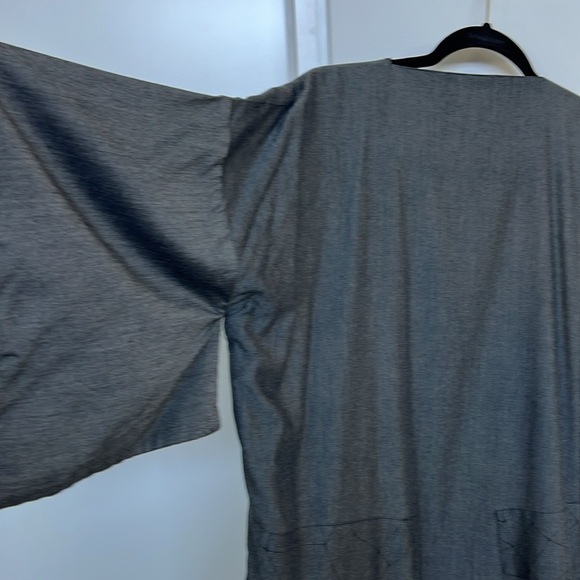 Grey kimono style jacket from zero waste collection made from recycled c… - Picture 7 of 7
